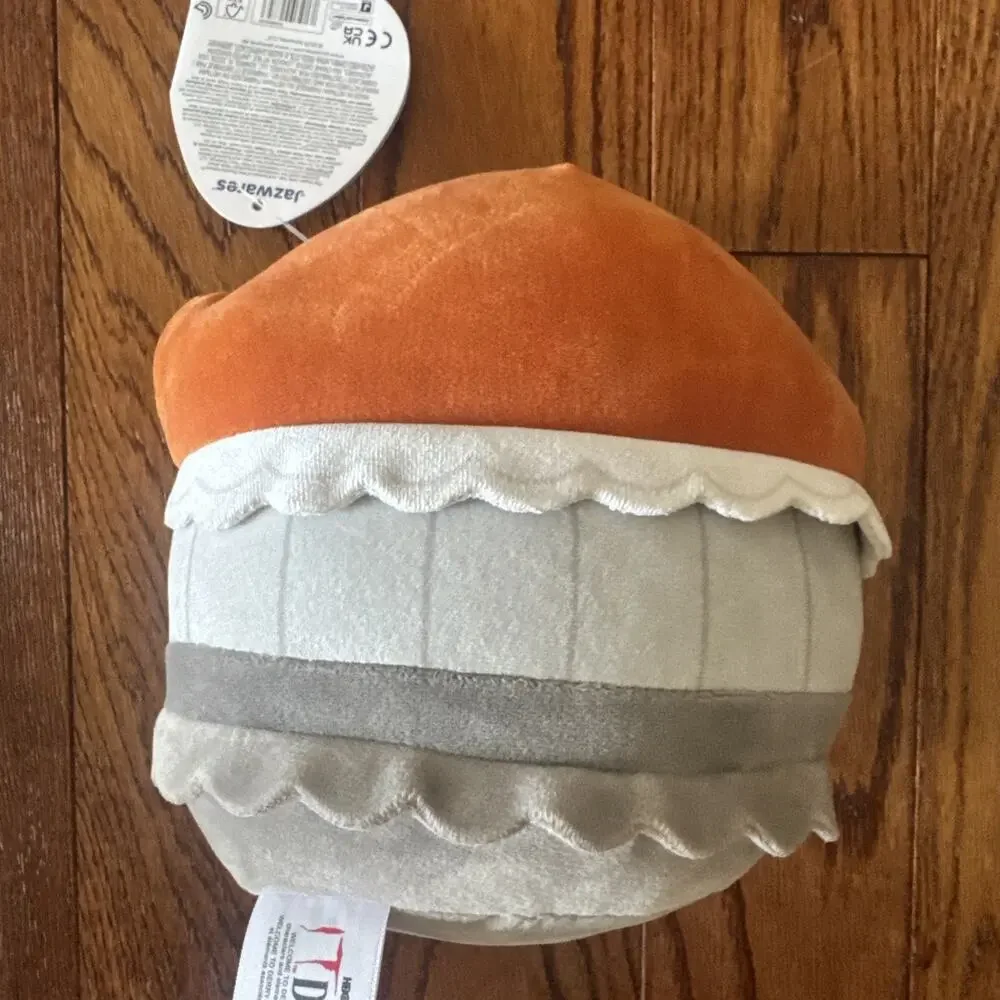 Squishmallows IT Pennywise Clown 8